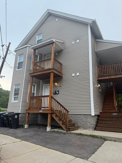 1-20 Walcott St, Southbridge, MA, 01550-1252 | Card Image