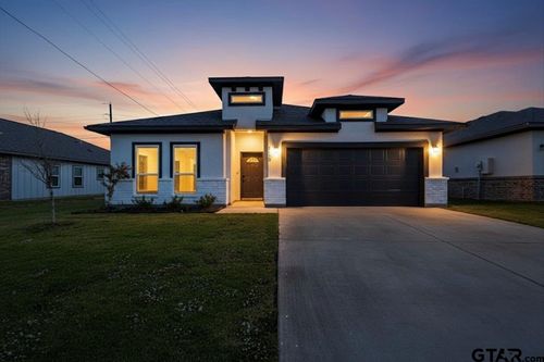 115 Labein Ave, Greenville, TX, 75402-6331 | Card Image