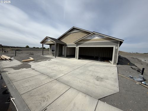859 E Kinsley Ave, Hermiston, OR, 97838-2359 | Card Image