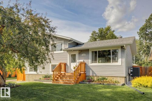 13428 117a Ave Nw, Edmonton, AB, T5M3J7 | Card Image
