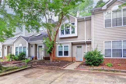 7 Hawthorn Pl, Hampton, VA, 23666-6800 | Card Image