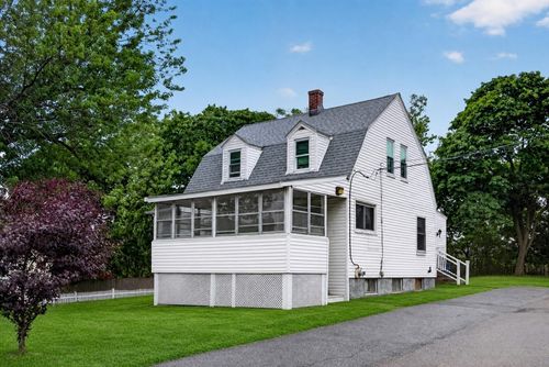 130 Dale St, Revere, MA, 02151-3381 | Card Image