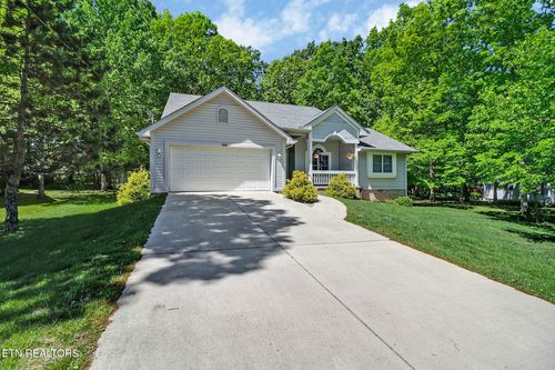 120 Cromwell Ln, Crossville, TN, 38558-7144 | Card Image