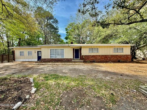 119 S Canton Club Cir, Jackson, MS, 39211-3427 | Card Image