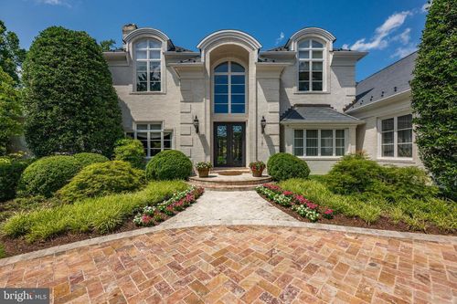 9204 Redwood Ave, Bethesda, MD, 20817-2143 | Card Image