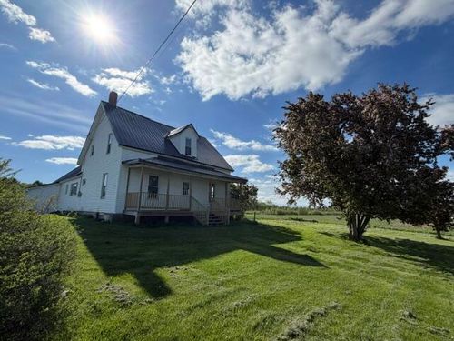 38 Glass Rd, Champlain, NY, 12919-4423 | Card Image