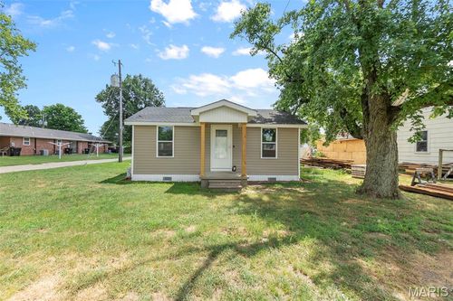 303 E 6th St, Kennett, MO, 63857-3519 | Card Image