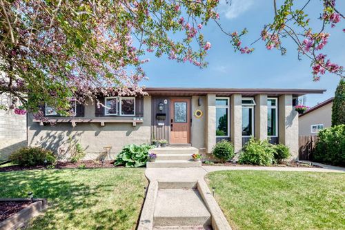 8 Haliburton Crescent, Red Deer, AB, T4N6K3 | Card Image
