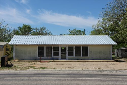 611 E 8th St, Cisco, TX, 76437-5518 | Card Image
