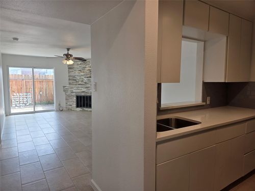 apt-78-10075 Westpark Dr, Houston, TX, 77042-5913 | Card Image