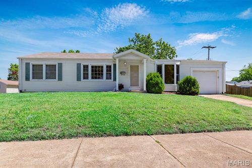 4037 Robert Ave, Saint Louis, MO, 63116-2753 | Card Image