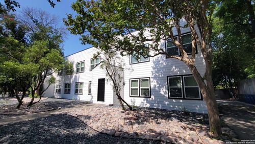 apt-203-503 Kings Hwy, San Antonio, TX, 78212-2884 | Card Image