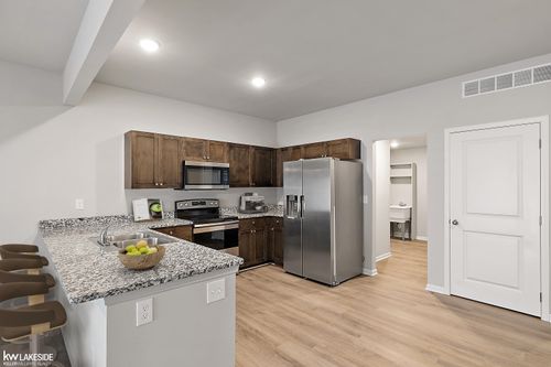 51428 Marlin Dr, New Baltimore, MI, 48051-2358 | Card Image