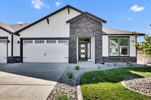 30-1109 N Country Club Dr, Deer Park, WA, 99006-6054 | Card Image