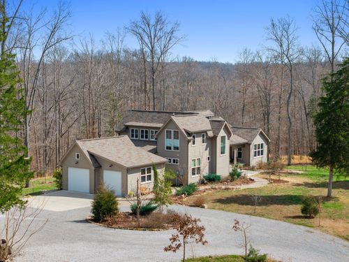 8012 Poplar Ridge Ln, Primm Springs, TN, 38476-1500 | Card Image