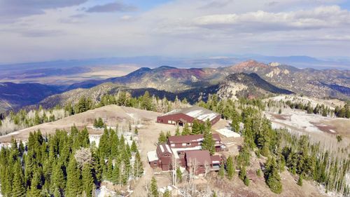 1989 Dry Lakes Rd, Brian Head, UT, 84719-4500 | Card Image