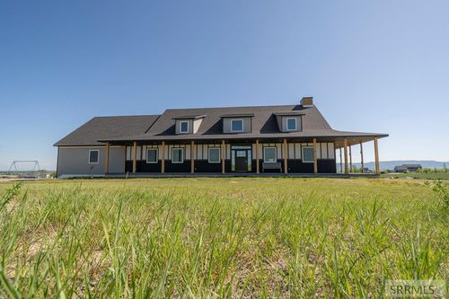 12027 E 101 N, Idaho Falls, ID, 83401-6537 | Card Image