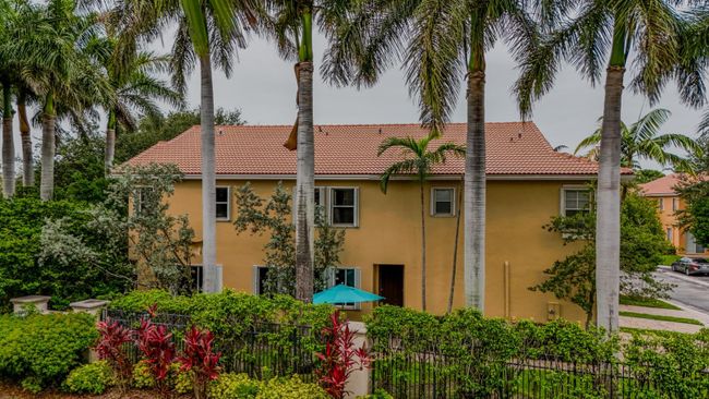 3241 Scarletta Drive, Townhouse with 3 bedrooms, 2 bathrooms and null parking in West Palm Beach FL | Image 3