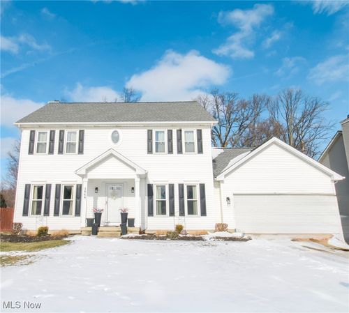 5946 N Mayflower Dr, Lorain, OH, 44053-4110 | Card Image