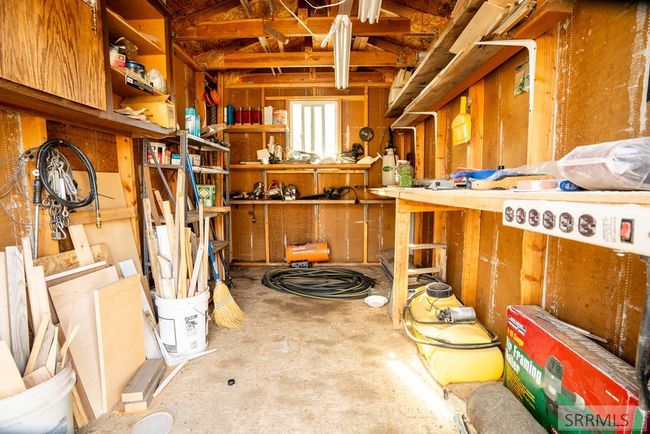1027 E Butte Rd, House other with 3 bedrooms, 2 bathrooms and 1 parking in Menan ID | Image 37