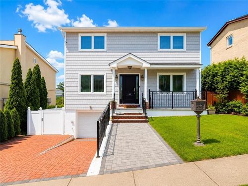 41 Ridge Ave, Staten Island, NY, 10304-1420 | Card Image