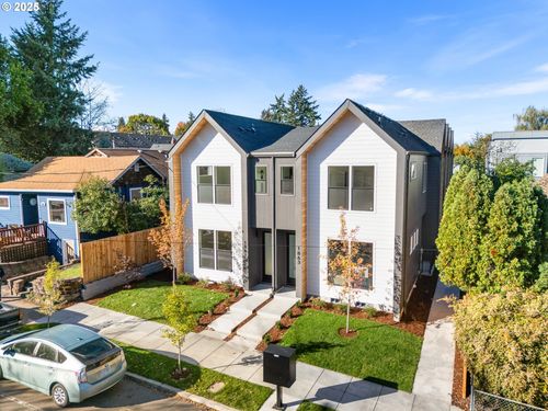 4-1867 Se Tacoma St, Portland, OR, 97202-6747 | Card Image