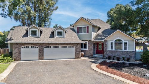 8621 Uva Drive, Redwood Valley, CA, 95470 | Card Image