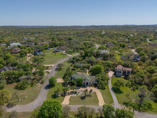 8608 Willow Wind Dr, House other with 4 bedrooms, 5 bathrooms and null parking in Fair Oaks Ranch TX | Image 45