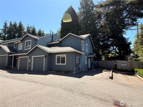 b-1-15633 44th Ave W, Lynnwood, WA, 98087-6187 | Card Image
