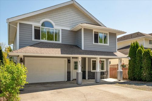 621 Oakwood Rd, Ladysmith, BC, V9G2C1 | Card Image