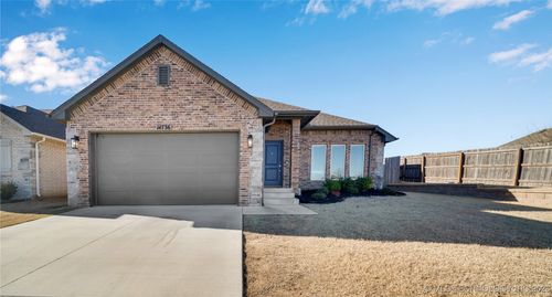 14736 S Maplewood Pl, Bixby, OK, 74008-4232 | Card Image