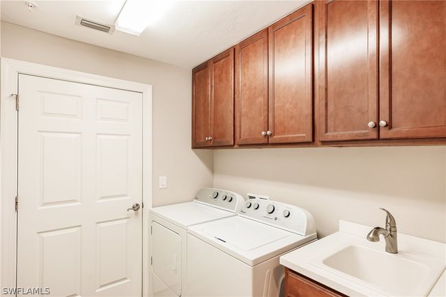 CABINETS & A SINK IN THE LAUNDRY ROOM IS SO NICE TO HAVE! | Image 35