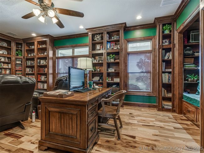 5500 S 329 Th East Ave, House other with 3 bedrooms, 5 bathrooms and null parking in Broken Arrow OK | Image 23