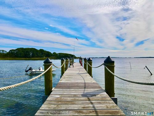 71 Wolcott Ave, Stonington, CT, 06378-3033 | Card Image