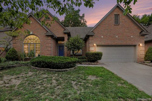 25890 Abbey Dr, Novi, MI, 48374-2374 | Card Image