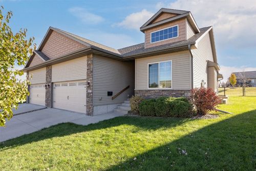 1217 Copper Mountain Dr, North Liberty, IA, 52317-8827 | Card Image