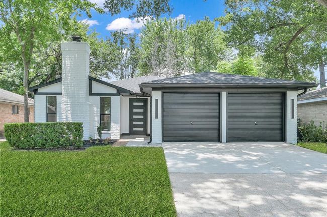 5015 Monteith Dr, House other with 3 bedrooms, 2 bathrooms and 2 parking in Spring TX | Image 4