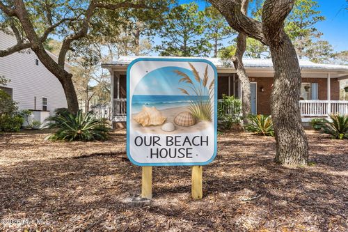 309 Ne 41st St, Oak Island, NC, 28465-5442 | Card Image