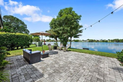 12538 Westhampton Cir, Wellington, FL, 33414-5581 | Card Image