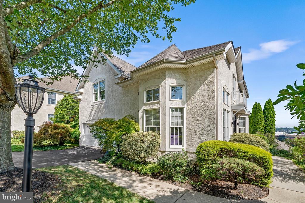 Riverview Ln, Conshohocken, PA 19428