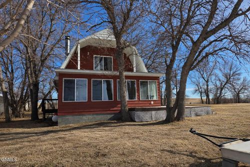 7162 Cabin Avenue, Beaver Lake, ND, 58561 | Card Image