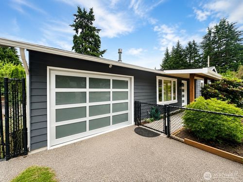 12404 95th Pl Ne, Kirkland, WA, 98034-2763 | Card Image