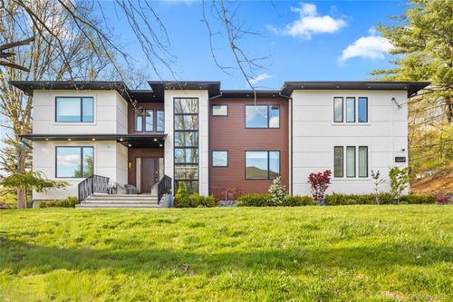 5 Blue Bird Rd, Monsey, NY, 10952-4607 | Card Image