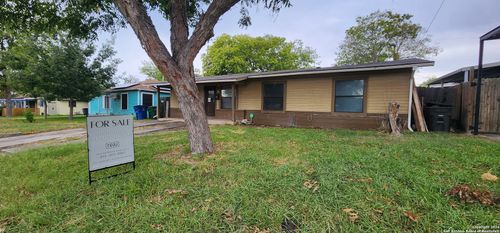 1031 Thorain, San Antonio, TX, 78201 | Card Image