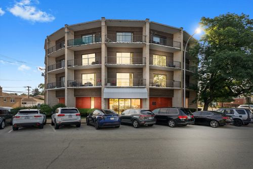 apt-304-3900 W 95th St, Evergreen Park, IL, 60805-1928 | Card Image