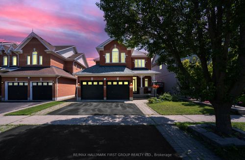15 Hesham Dr, Whitby, ON, L1M2J9 | Card Image
