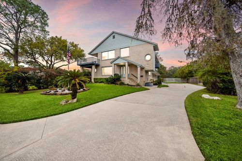2523 Baycrest Dr, Houston, TX, 77058-3703 | Card Image