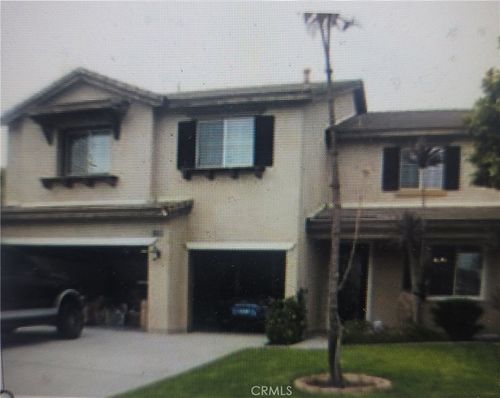 13818 Champion Way, Eastvale, CA, 92880-8632 | Card Image