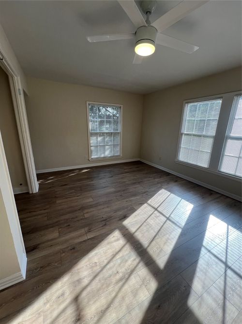5715 Hudson St, Dallas, TX, 75206-8050 | Card Image