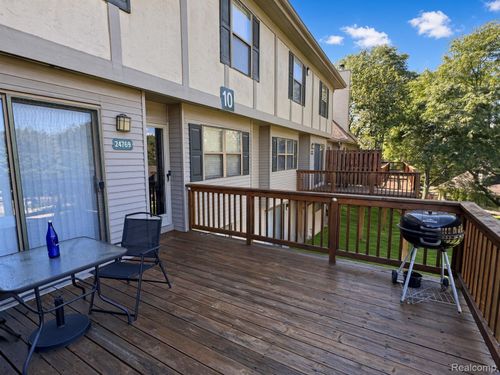 24769 Primrose Ln, Southfield, MI, 48033-4864 | Card Image